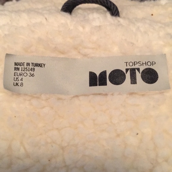 MOTO Cropped Borg Denim Jacket - Picture 6 of 8